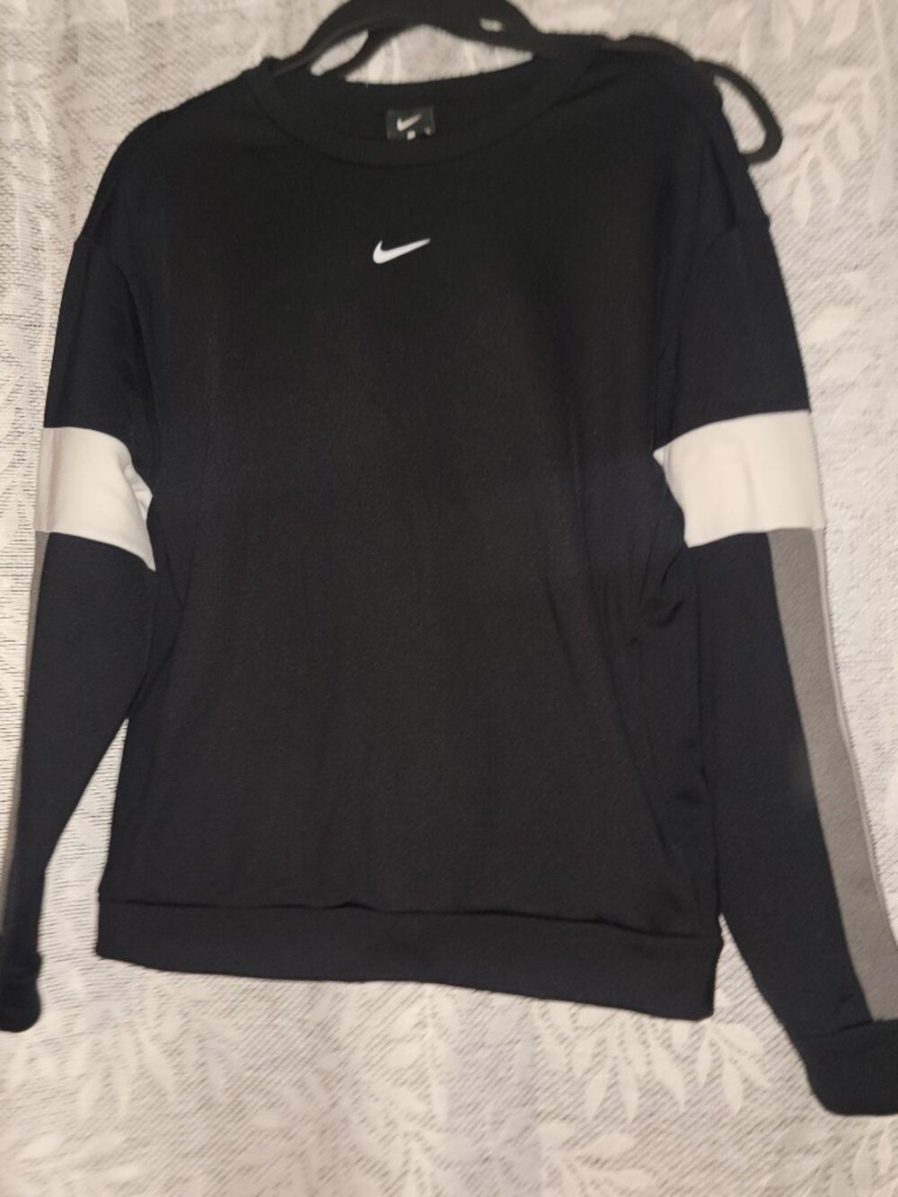 Nike sweatshirt